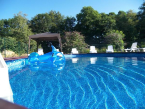 Bonne Chere Family Friendly Gites * Heated Pool * Huge Playbarn